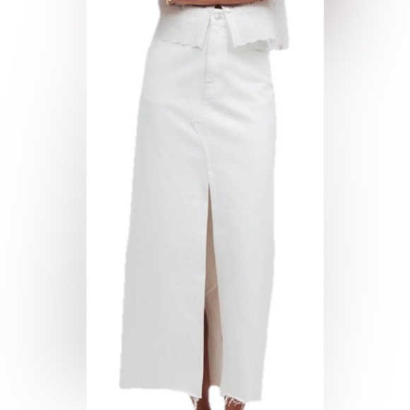 Madewell Dresses & Skirts - Madewell Women’s 33 The Rilee Denim Midi Skirt In Tile White - NWT